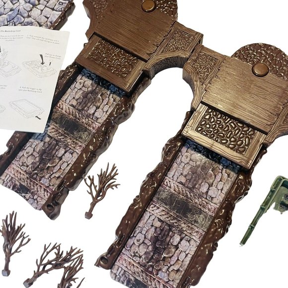 ROG Battle Pit Arena Action Playset Board Game Winner Takes All Battle Warriors - Picture 4 of 6